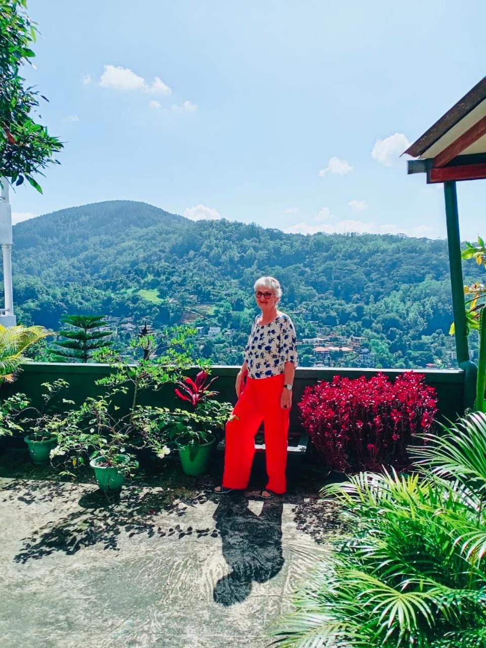 Mountain View Apartment Kandy Luaran gambar